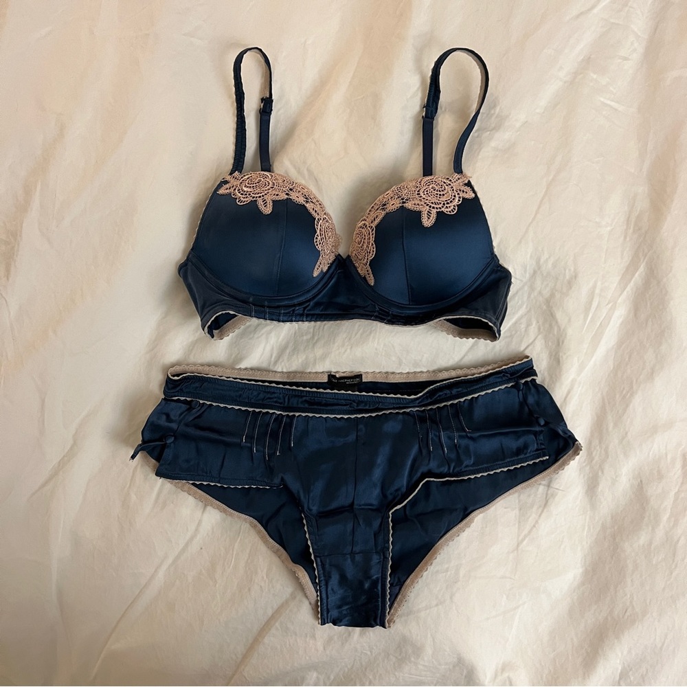 Elle Macpherson Silk Lingerie Set 32B & S